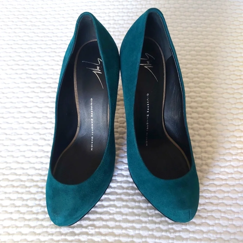 Giuseppe Zanotti Suede Platform Pumps - Picture 4 of 15